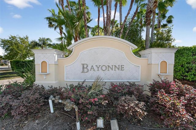 915 REGAL MANOR WAY, Sun City Center, FL 33573