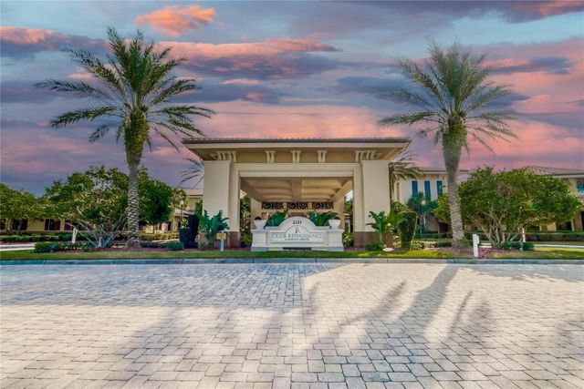 915 REGAL MANOR WAY, Sun City Center, FL 33573