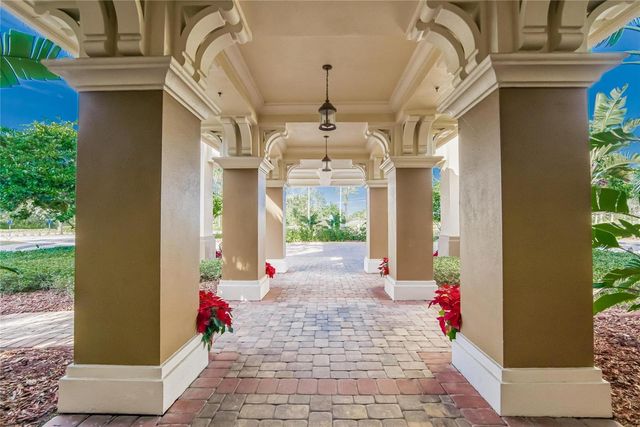 915 REGAL MANOR WAY, Sun City Center, FL 33573