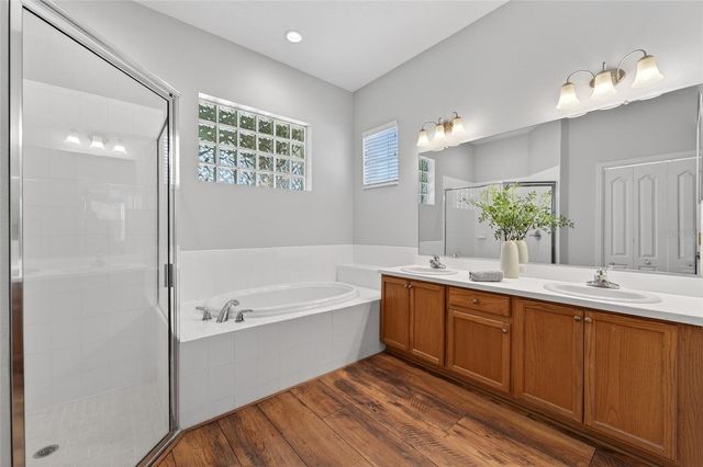 915 REGAL MANOR WAY, Sun City Center, FL 33573