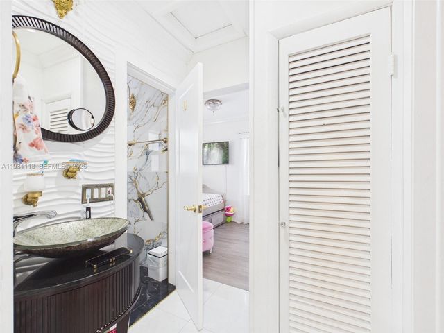 9911 Haitian Dr, Cutler Bay, FL 33189