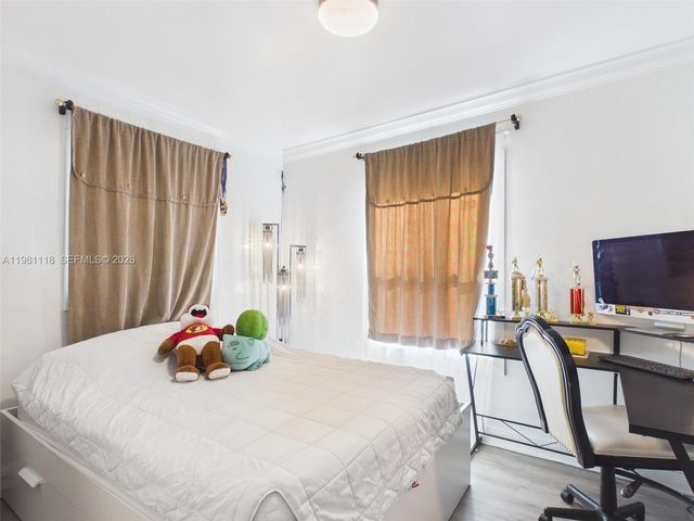 9911 Haitian Dr, Cutler Bay, FL 33189