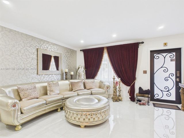 9911 Haitian Dr, Cutler Bay, FL 33189