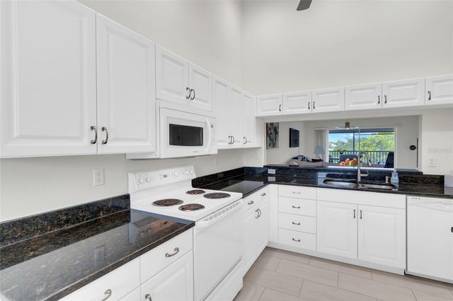 8750 OLDE HICKORY AVENUE 9308, Sarasota, FL 34238