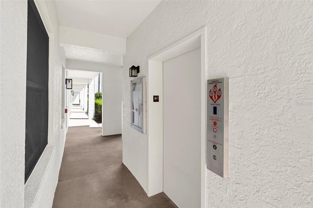 8750 OLDE HICKORY AVENUE 9308, Sarasota, FL 34238