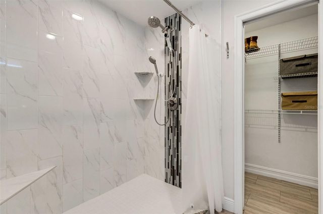 2914 W LAKE AVENUE, Tampa, FL 33607