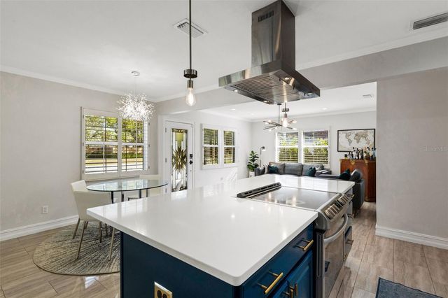 2914 W LAKE AVENUE, Tampa, FL 33607