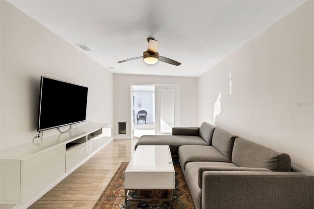 2914 W LAKE AVENUE, Tampa, FL 33607