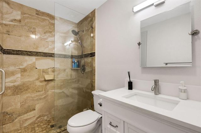 2914 W LAKE AVENUE, Tampa, FL 33607