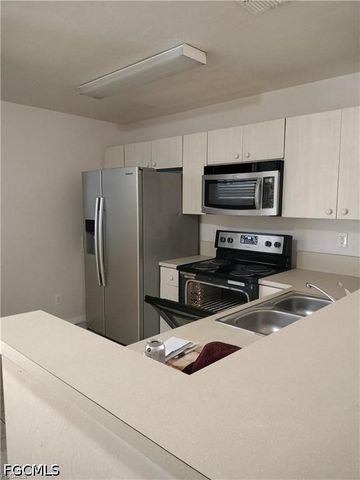 4191 Bellasol CIR 512, Fort Myers, FL 33916