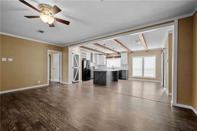 1511 Monkey Rd, Rockport, TX 78382