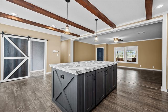 1511 Monkey Rd, Rockport, TX 78382