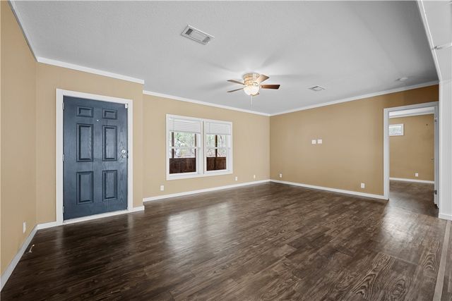 1511 Monkey Rd, Rockport, TX 78382