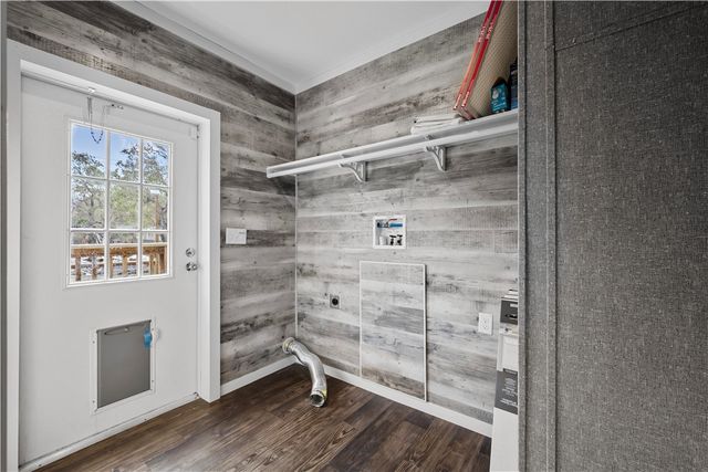 1511 Monkey Rd, Rockport, TX 78382