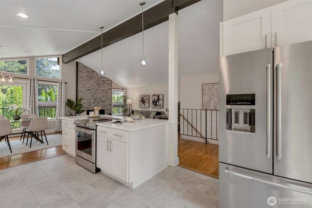 18804 64th Avenue NE, Kenmore, WA 98028