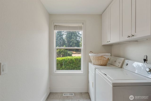 18804 64th Avenue NE, Kenmore, WA 98028