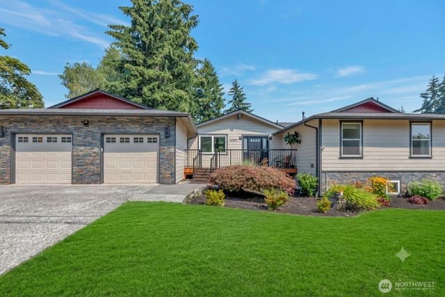 18804 64th Avenue NE, Kenmore, WA 98028