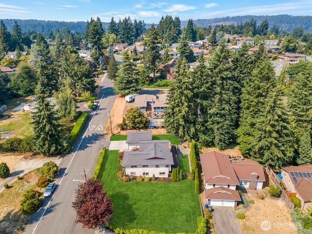 18804 64th Avenue NE, Kenmore, WA 98028