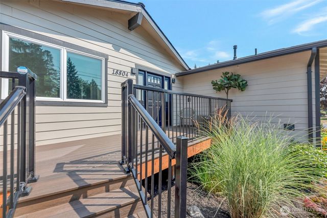18804 64th Avenue NE, Kenmore, WA 98028