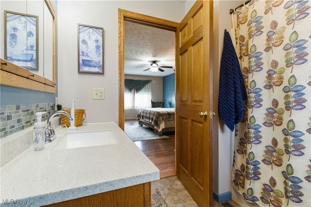 50001 Warnock Glencoe Road, St Clairsville, OH 43950