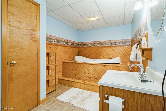 50001 Warnock Glencoe Road, St Clairsville, OH 43950