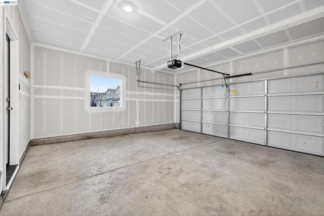 7000 Santa Venetia Pl, Roseville, CA 95747