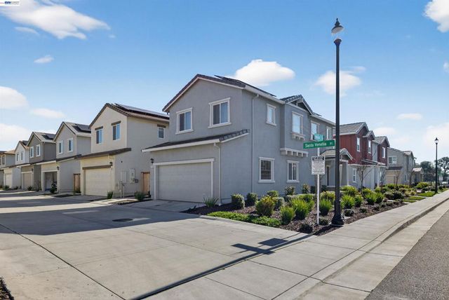 7000 Santa Venetia Pl, Roseville, CA 95747
