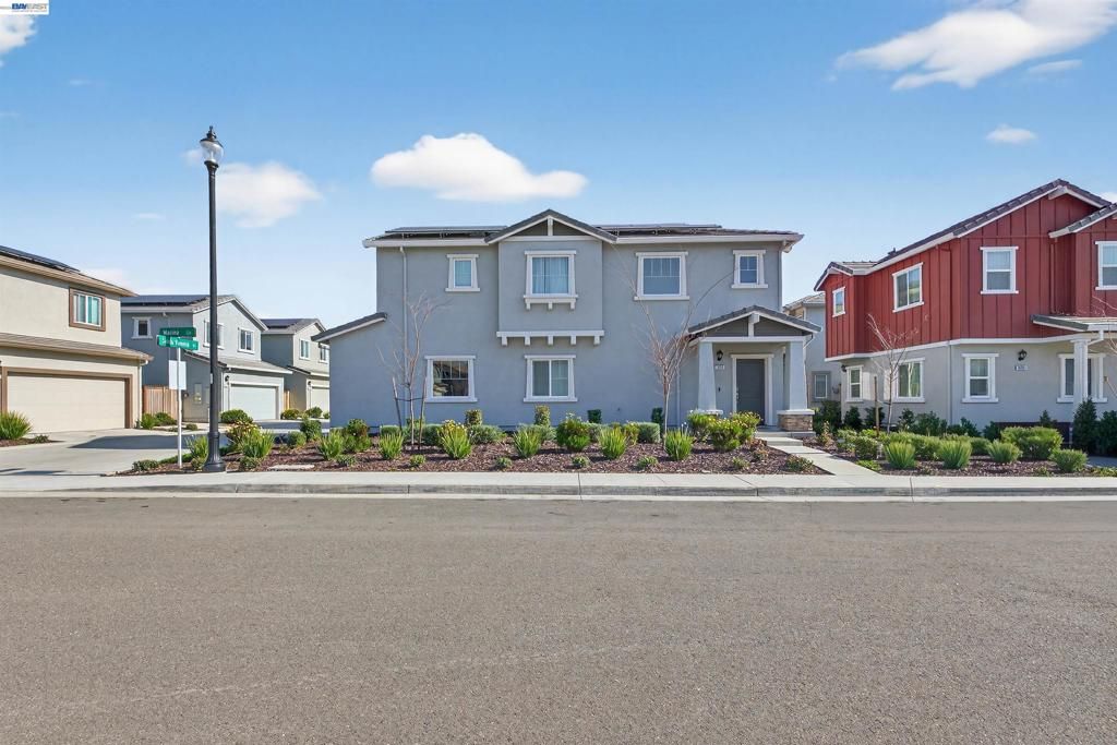 Image 1 of property listing at 7000 Santa Venetia Pl, Roseville, CA 95747