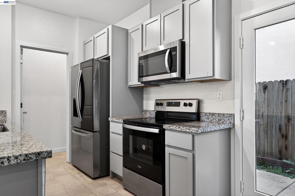 Image 11 of property listing at 7000 Santa Venetia Pl, Roseville, CA 95747