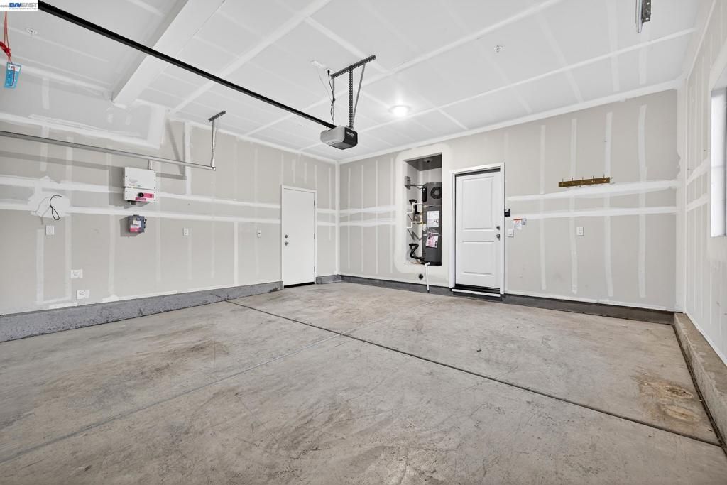 Image 38 of property listing at 7000 Santa Venetia Pl, Roseville, CA 95747