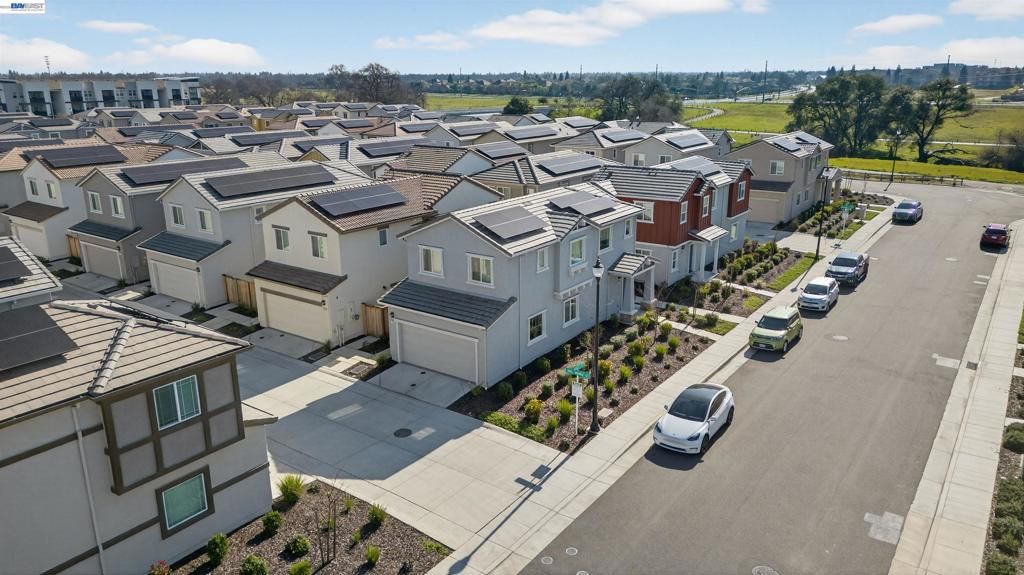 Image 44 of property listing at 7000 Santa Venetia Pl, Roseville, CA 95747