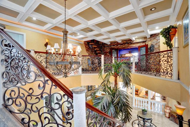 600 Circle Drive, Pompano Beach, FL 33062