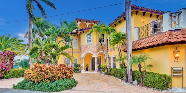 600 Circle Drive, Pompano Beach, FL 33062