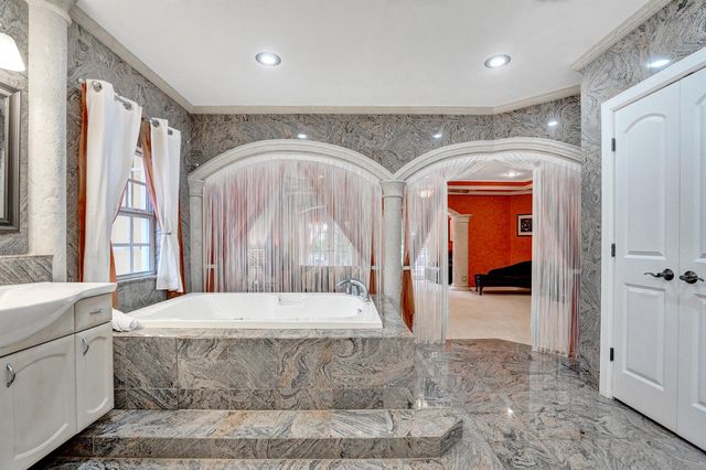 600 Circle Drive, Pompano Beach, FL 33062