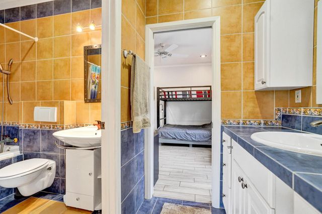 600 Circle Drive, Pompano Beach, FL 33062