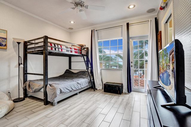 600 Circle Drive, Pompano Beach, FL 33062