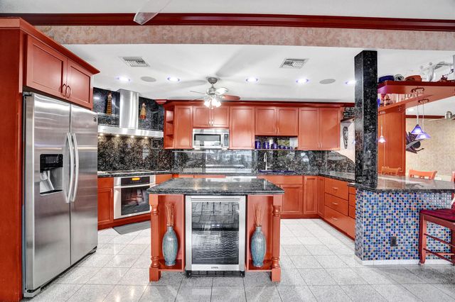 600 Circle Drive, Pompano Beach, FL 33062