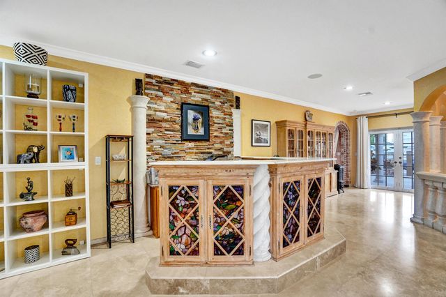 600 Circle Drive, Pompano Beach, FL 33062