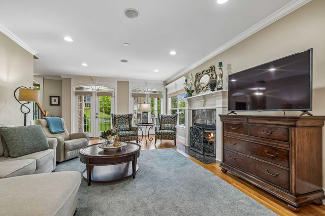 1007 Atchley Ct, Hendersonville, TN 37075