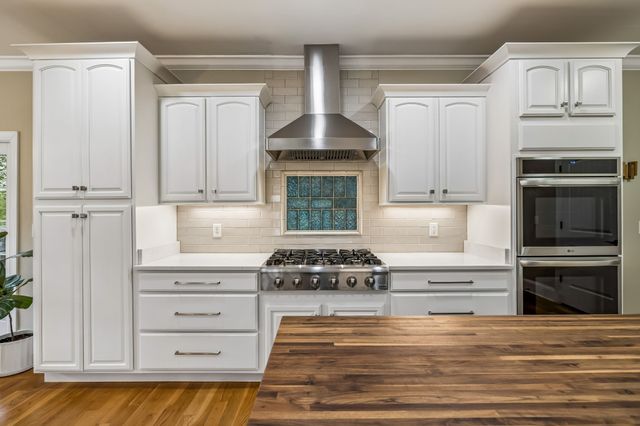 1007 Atchley Ct, Hendersonville, TN 37075