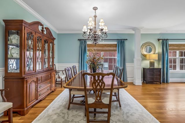 1007 Atchley Ct, Hendersonville, TN 37075