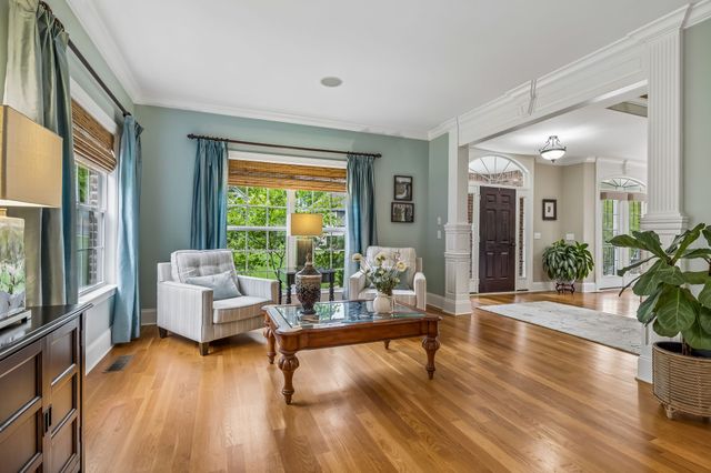1007 Atchley Ct, Hendersonville, TN 37075