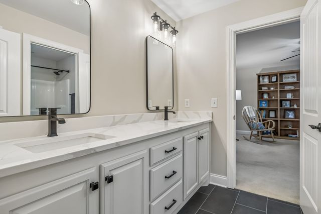 1007 Atchley Ct, Hendersonville, TN 37075