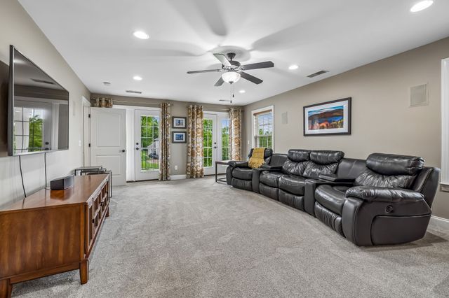 1007 Atchley Ct, Hendersonville, TN 37075