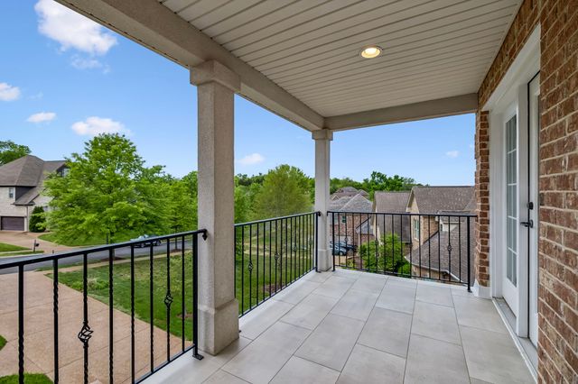 1007 Atchley Ct, Hendersonville, TN 37075