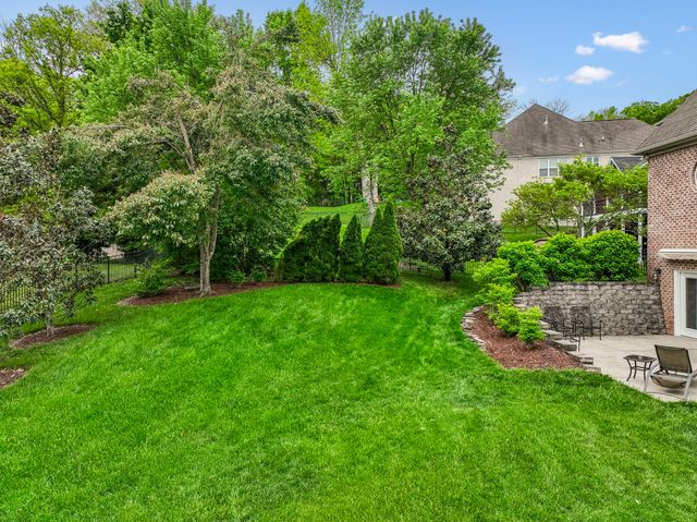 1007 Atchley Ct, Hendersonville, TN 37075