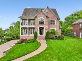 1007 Atchley Ct, Hendersonville, TN 37075
