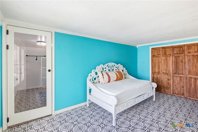 4711 Dahlia Lane, Victoria, TX 77904