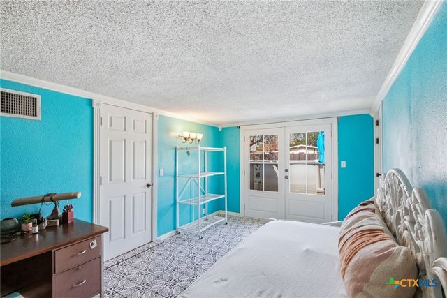 4711 Dahlia Lane, Victoria, TX 77904