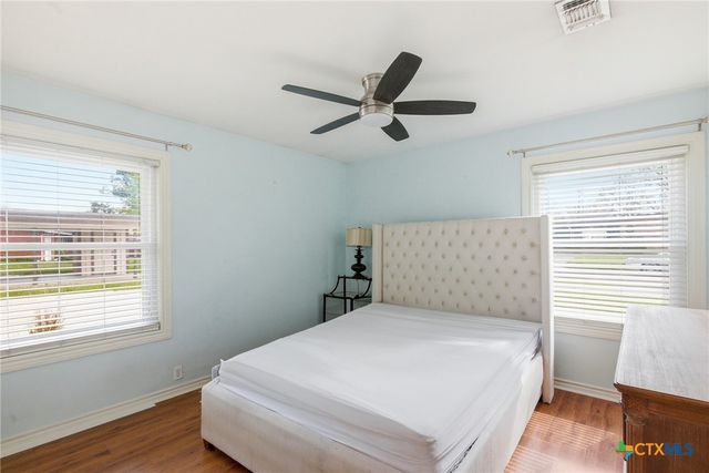 4711 Dahlia Lane, Victoria, TX 77904